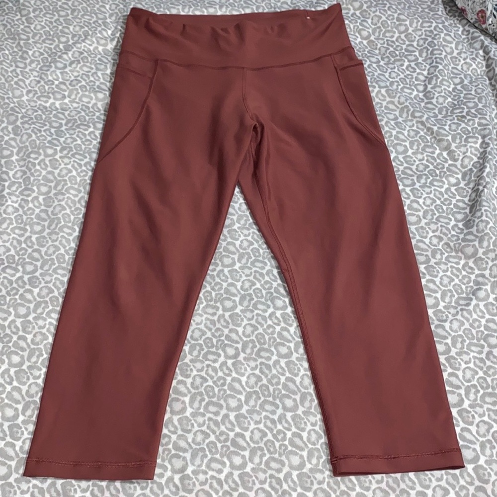 High-Waisted Elevate Powersoft Side-Pocket Crop Leggings